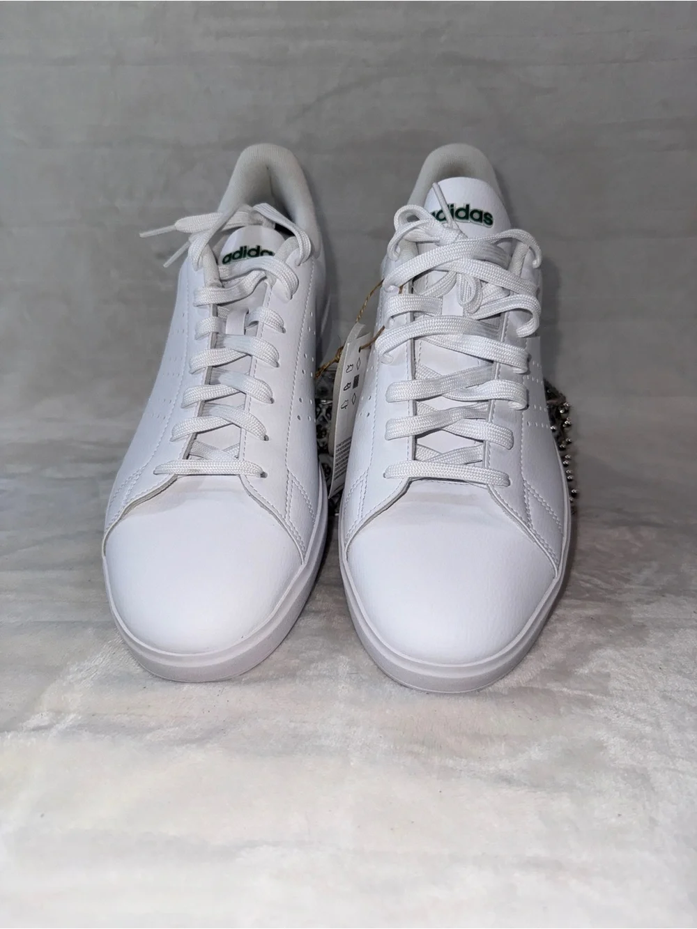 Adidas White Advantage 2.0  12 men’s Sneakers with Green Heel Tab